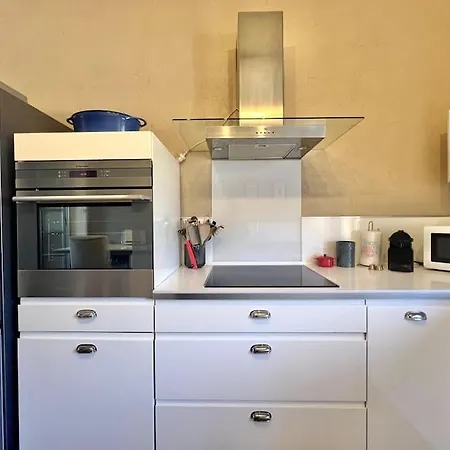 Apartment Vannie, Logement Cosy, Centre Ville, Avec Wifi *